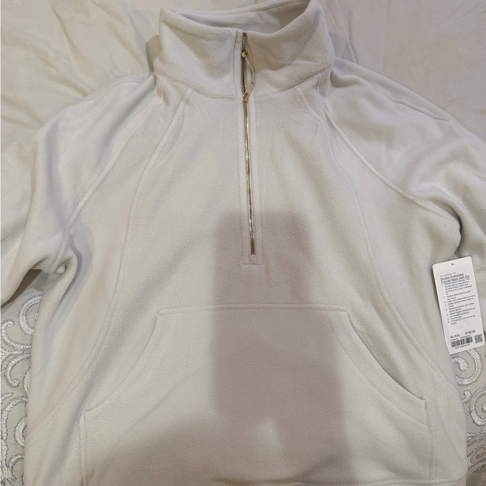 Scuba Tumbled Fleece Funnel-
Neck Half Zip
Colour Bone/Gold
Size XL/XXL - Picture 8 of 10